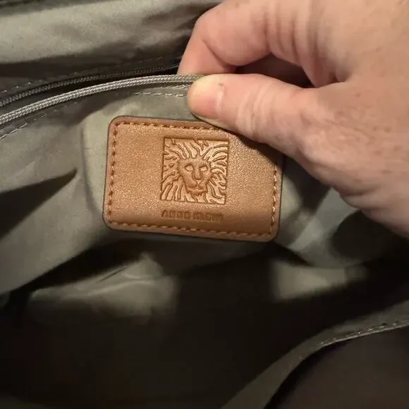 Anne Klein Floral Shoulder Bag For Spring - Picture 3 of 9